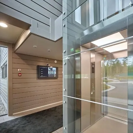 Naava 303 Loft - Kaksikerroksinen Lasiseinaehuoneisto Jaervinaekoealalla * Ähtäri