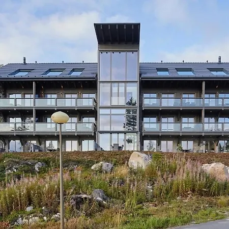 Naava 303 Loft - Kaksikerroksinen Lasiseinaehuoneisto Jaervinaekoealalla * Ähtäri