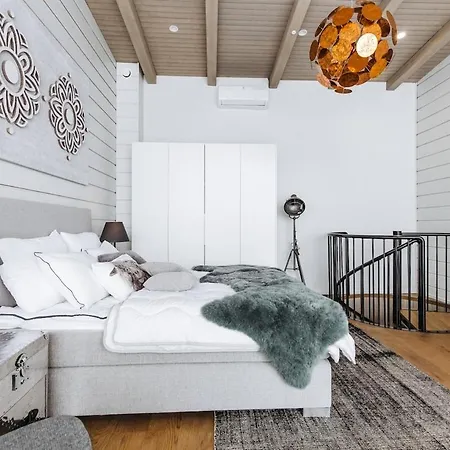 דירה Naava 303 Loft - Kaksikerroksinen Lasiseinaehuoneisto Jaervinaekoealalla Ähtäri