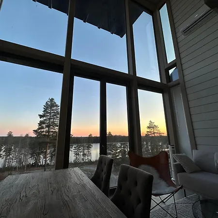 Naava 303 Loft - Kaksikerroksinen Lasiseinaehuoneisto Jaervinaekoealalla